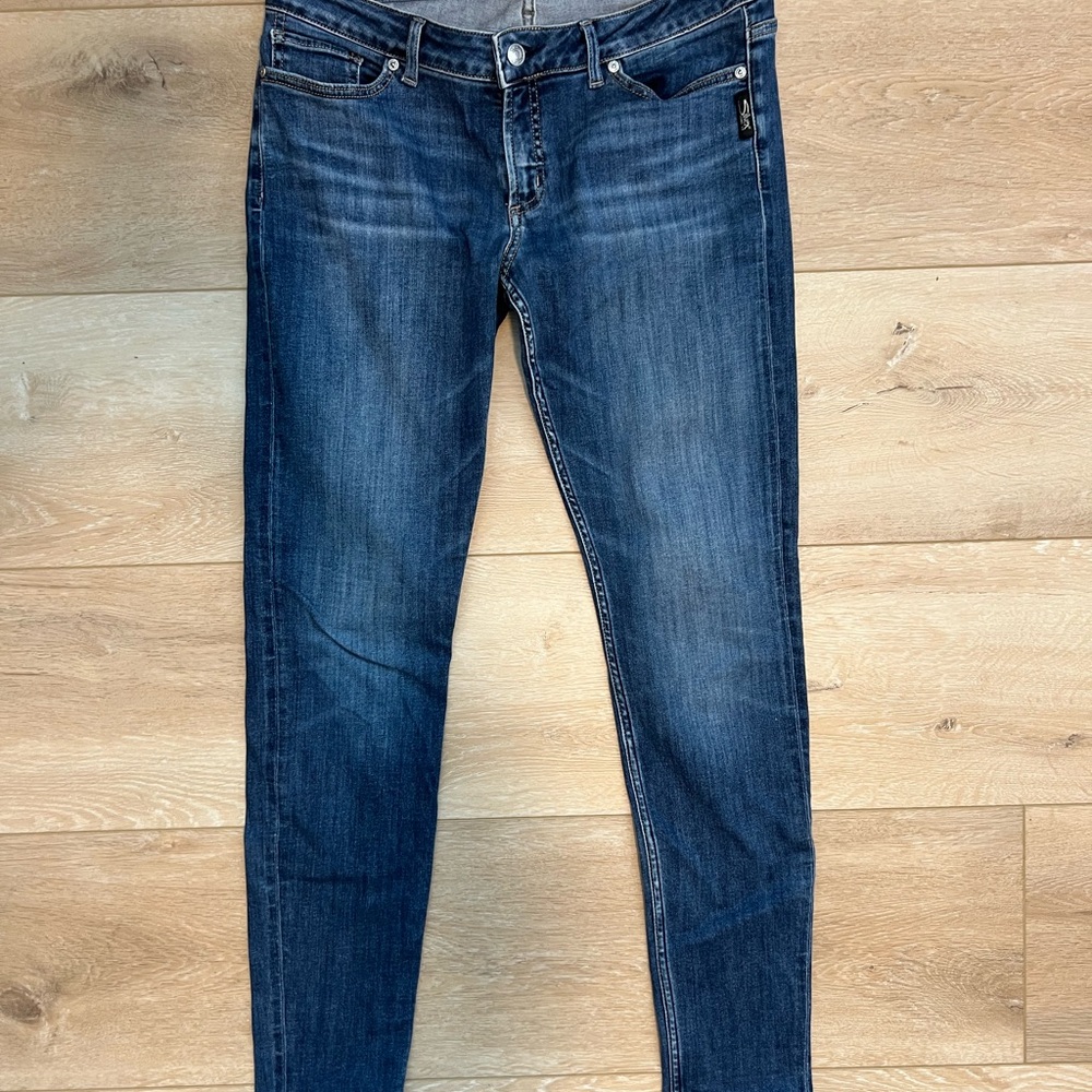 Silver Jeans Dark Blue Denim